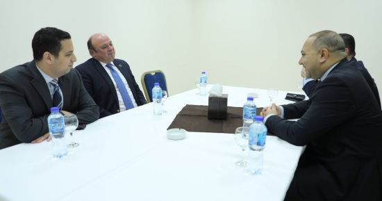 الوفد المصرى يلتقى وكيل وزارة التنمية والشئون الاجتماعية الفلسطينية بغزة