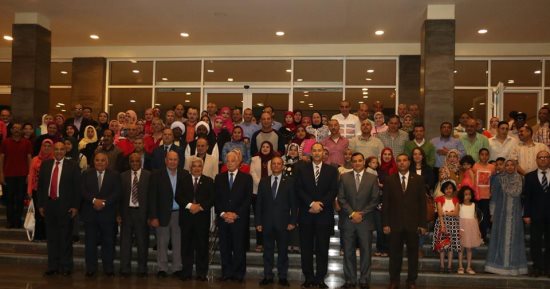صور.. محافظ جنوب سيناء يلتقى بوفد الدارسين بكلية الحرب العليا