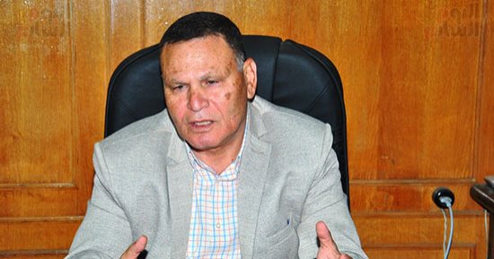 صور.. سكرتير محافظة الإسماعيلية: 1050 طلب لتقنين 31 ألف فدان بالمحافظة