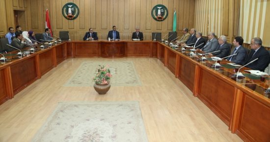 سكرتير عام المنوفية يجرى حركة تنقلات بين مديرى الادارات التعليمية