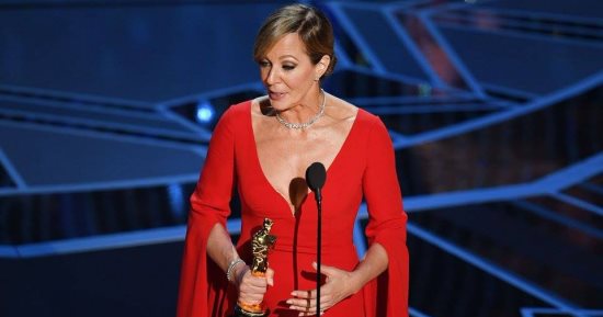 أليسون جانى تفوز بجائزة أوسكار أفضل ممثلة مساعدة عن فيلم I, Tonya