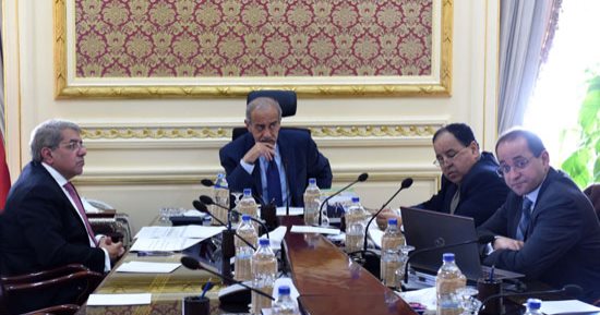 رئيس الوزراء: موازنة 2018/2019 تستهدف تخفيض العجز ومعدلات البطالة (صور)