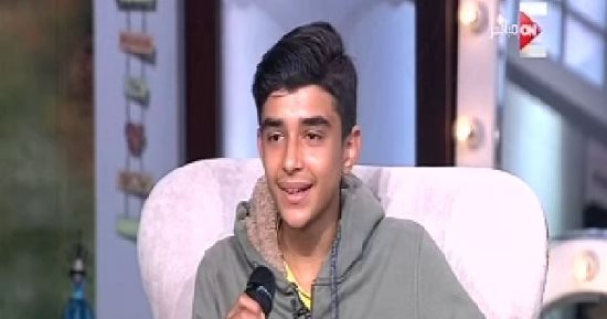 نجم "The Voice Kids" يكشف لـ"ست الحسن" سبب ارتدائه الجلباب بالمسابقة