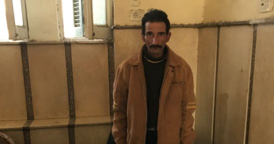 سقوط مسجل خطر لانتحاله صفة موظف للنصب على أصحاب المحال بالتغاضى عن المخالفات