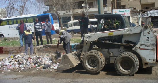 حملة نظافة وتشجير بطريق المنصورية بالهرم فى الجيزة