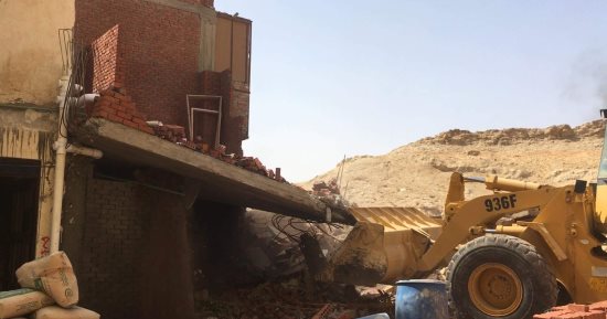 شرطة المرافق تنفذ 6 قرارات إزالة فورية على مساحة 3500 متر بالغردقة