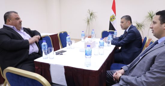 الوفد المصرى يواصل لقاءاته مع الفصائل الفلسطينية ويجتمع بمحافظ شمال غزة