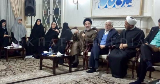 نواب ببرلمان إيران يتحدون القيود الأمنية على "خاتمى" ويلتقونه لمدة 3 ساعات