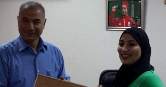 عبير عبد الرحمن تتسلم مكافأة فضية أولمبياد لندن رسميا 