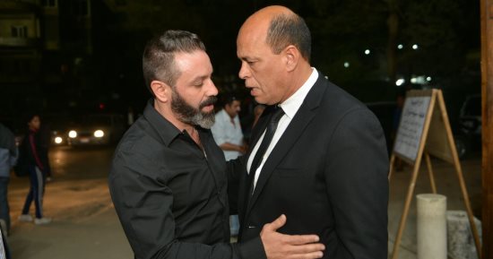 حازم إمام وأحمد شوبير وهانى البحيرى فى عزاء والدة يكن