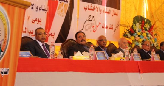 نقابة العاملين بالبناء: المرأة العاملة تؤيد السيسي لنجاحه فى حماية البلاد