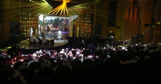 عادل الحارثى يحصل على أول بطاقة ذهبية لشاعر المليون فى جولة الرياض  