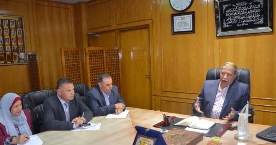 محافظ الإسماعيلية يستقبل رئيس إحدى الشركات لمناقشة إنشاء مصنع للأدوية