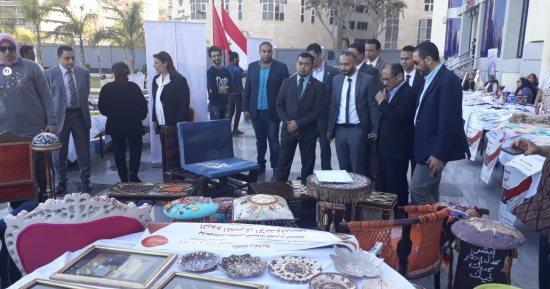 معرض مشغولات يدوية فى إطار فاعليات اليوم المصرى الإندونيسى ببورسعيد