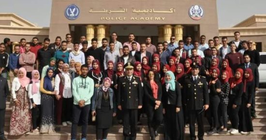 صور.. طلاب جامعة سوهاج فى زيارة لأكاديمية ومستشفى الشرطة بالقاهرة