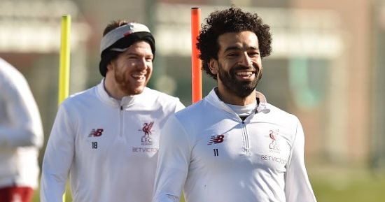 صور.. محمد صلاح يستعد مع ليفربول لمواجهة مانشستر يونايتد فى الكلاسيكو
