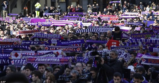 جماهير فيورنتينا تودع أستورى فى جنازة مهيبة.. فيديو وصور