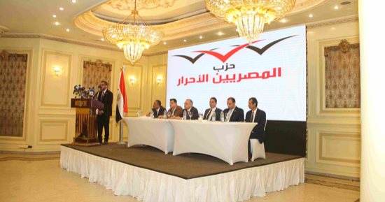 رئيس "التنمية المجتمعية " يستعرض أعمال اللجنة فى المؤتمر العام للمصريين الأحرار  