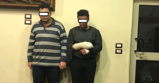 تفاصيل مقتل طالب "هندسة بنها" فى حديقة بالنزهة.. والدته: خرج لشراء لاب توب ومعه 25 ألف جنيه.. المباحث تضبط المتهمين خلال 48 ساعة.. ويعترفان: استدرجناه من خلال موقع تسويق إلكترونى لسرقة أمواله ولما قاومنا قتلناه