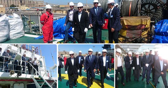 صور.. فتش عن الثروات.. وزير البترول: طرح مزايدة للتنقيب بالبحر الأحمر عقب تجميع البيانات الجيوفيزيقية.. طارق الملا: الانتهاء من مسح 9500 كيلو متر بأعمال التنقيب.. والمحافظ: المشروع نقلة جوهرية بخريطة الاستثمار