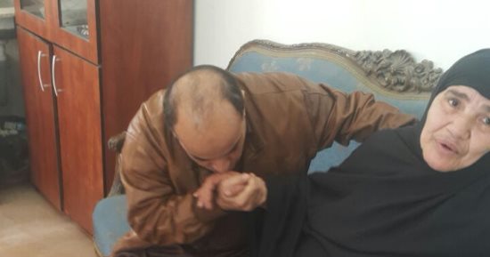 محافظ دمياط يوجه بصرف علاج مسنة بـ18 ألف جنيه على نفقة الدولة