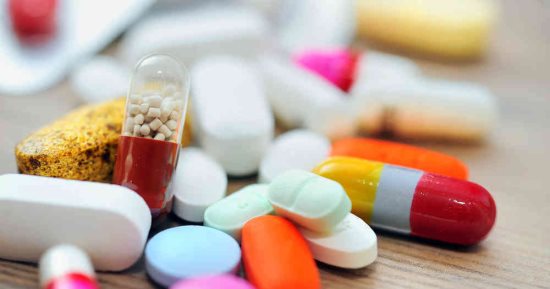 احذر.. وقف العلاج بالمضادات الحيوية دون استشارة الطبيب يعرضك للخطر