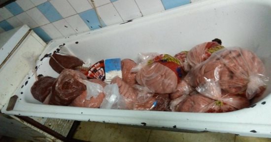 ضبط طن لحوم ودواجن فاسدة بمصنع غير مرخص بشبرا الخيمة