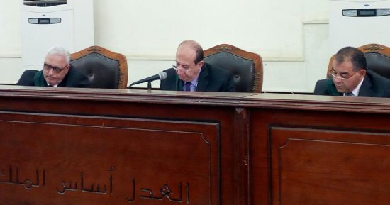 27 مايو  النطق في الحكم بإعادة محاكمة "بديع" و13 آخرين بـ"أحداث البحر الأعظم" 