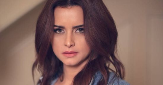 نور اللبنانية تواجه ياسر جلال بجريمة تهريب الأموال فى "رحيم"           