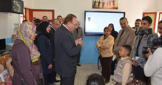 صور .. محافظ بنى سويف يتفقد 63 معمل كمبيوتر بالمدارس بعد تطويرهم