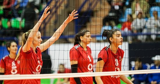 سيدات طائرة الأهلي يحسمن لقب الدورى للمرة الـ26 على التوالي