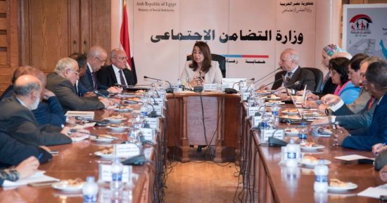 التضامن تعقد اجتماعا لبدء عمليات التسكين للأسر المتضررة من المناطق الخطرة