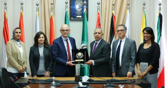 اتفاقية تعاون بين الأكاديمية العربية للعلوم والجامعة الدولية الفرنسية