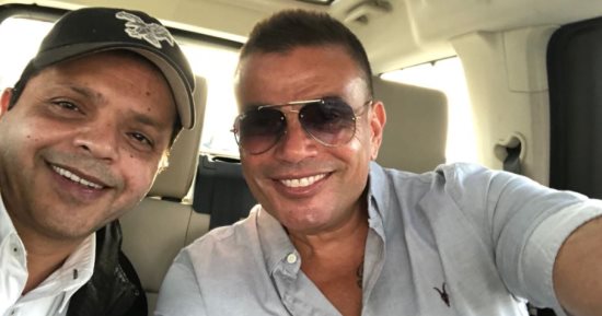 محمد هنيدى قبل مباراته مع تركى آل الشيخ: إذا خسرت فعمرو دياب السبب