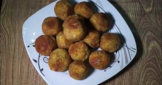طريقة عمل كرات الرز بالسبانخ والموتزاريلا