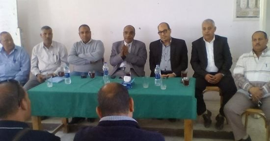 صور.. وكيل تعليم الأقصر يطالب بتجهيز 19 لجنة انتخابية بمدارس أرمنت