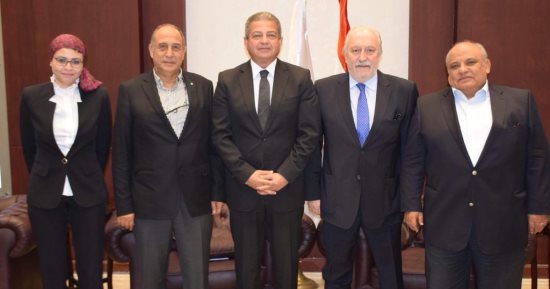 وزير الرياضة يستقبل رئيس الاتحاد الدولى للاسكواش