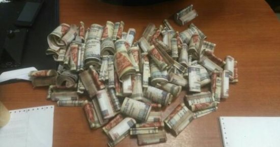 ضبط راكب بالمطار حاول تهريب 396 ألف جنيه و25 ألف ريال سعودى إلى دبى