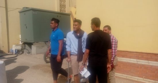 صور.. مهاجم الزمالك يؤازر طنطا أمام الأسيوطى رغم جراحة الصليبى
