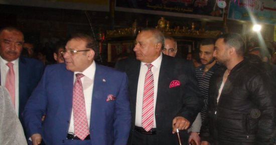 صور.. لحظة وصول حسن راتب مقر مؤتمر دعم السيسى بدمياط مستقلا "كارتة"