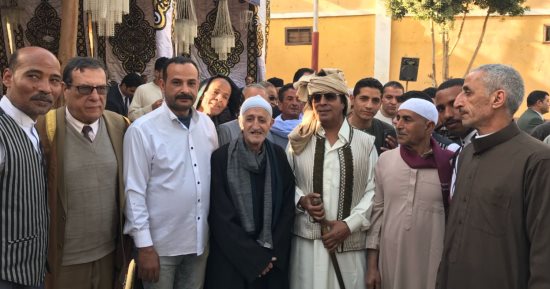 صور.. قذاف الدم يقدم واجب العزاء فى وفاة الفريق صفى الدين ابوشناف بالمنيا