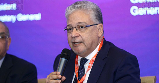 انطلاق مؤتمر مركز قصر العينى للأورام.. ومنح جائزة مادية لأفضل بحث علمى