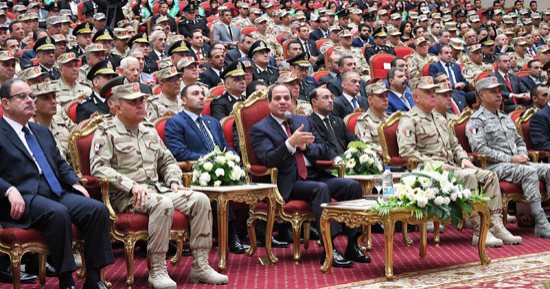 السيسى: أنجزنا عهدنا ولم نتخل عن المصريين.. وعليكم عهد لينا انجزوه