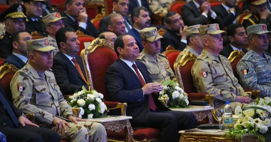 السيسى بندوة القوات المسلحة: ما يقدمه الشهداء والمصابون "وتد" من أجل مصر