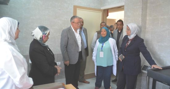 صور.. محافظ المنيا يفتتح وحدة طب الاسرة بالحى الخامس