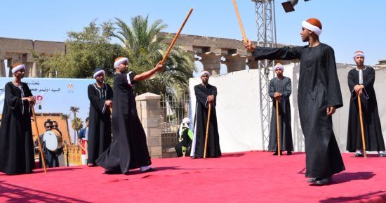 فيديو وصور.. فرق الفنون الشعبية تتألق فى "الأقصر عاصمة الثقافة العربية"