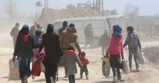 صور.. روسيا: 4127 شخصا غادروا الغوطة الشرقية اليوم