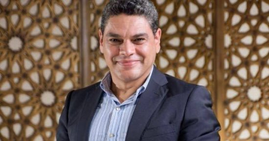 معتز عبد الفتاح: الدستور المصرى "غير مرن".. ومفيش نصوص دستورية مقدسة