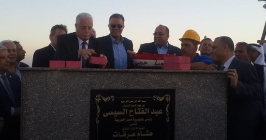 وزير النقل ومحافظ جنوب سيناء يضعان حجر أساس محطة متعددة الأغراض فى نويبع