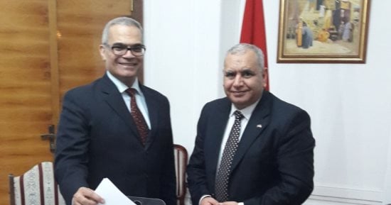 سفير مصر فى رومانيا يدلى بصوته فى الانتخابات الرئاسية لعام 2018